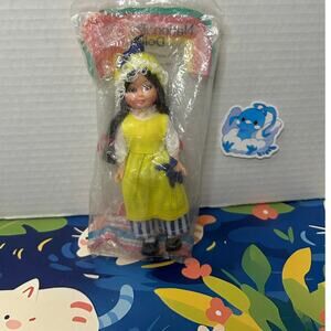 New Vintage Nationality Dolls With Blinking Eyes France Sealed Made Hong Kong